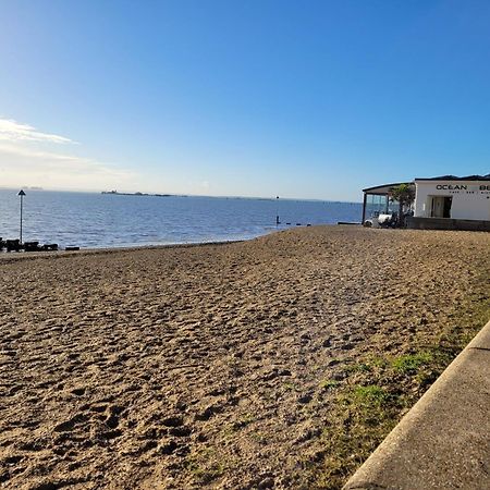Edelweiss Guest House Southend-on-Sea Bagian luar foto