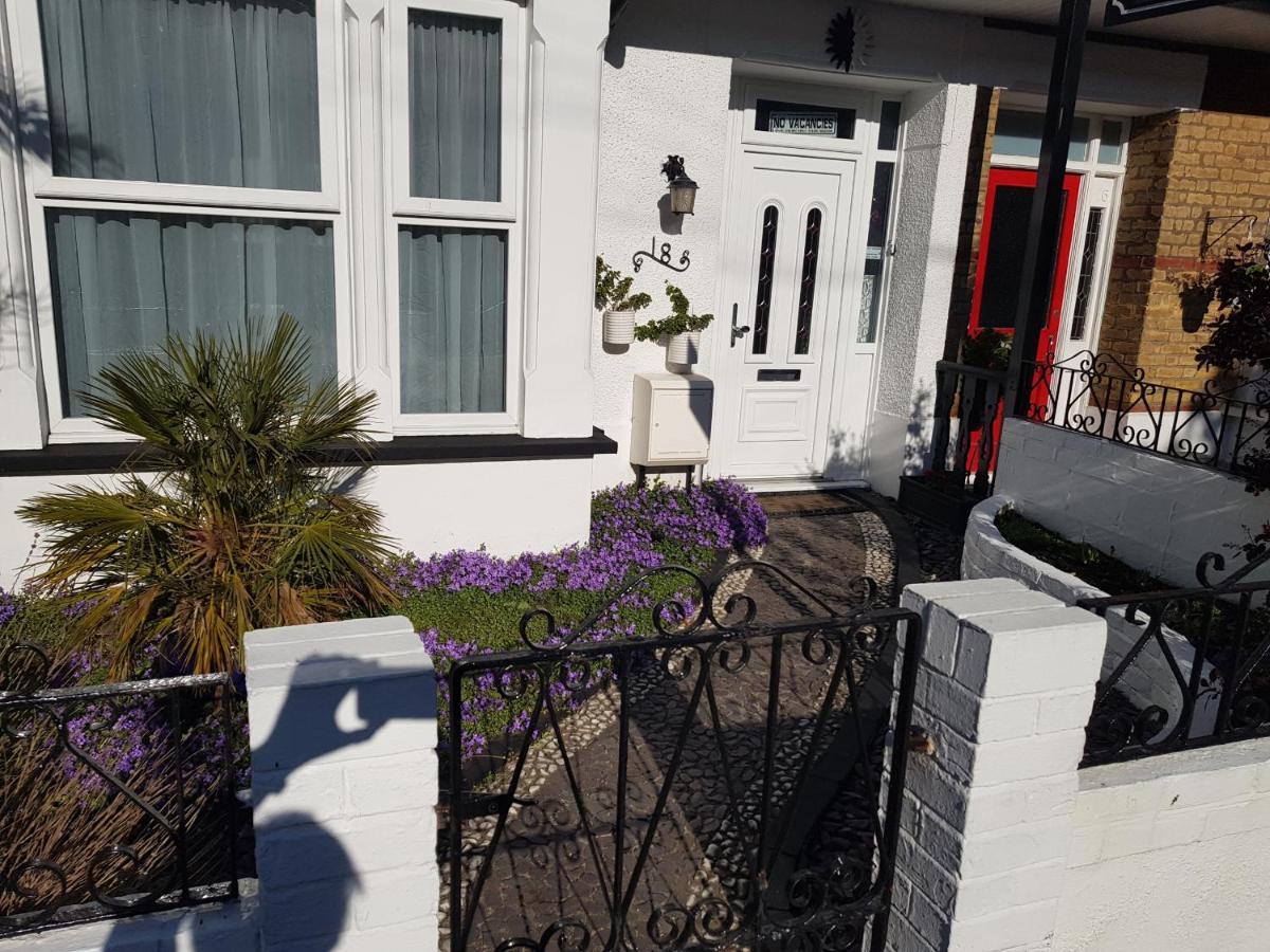 Edelweiss Guest House Southend-on-Sea Bagian luar foto