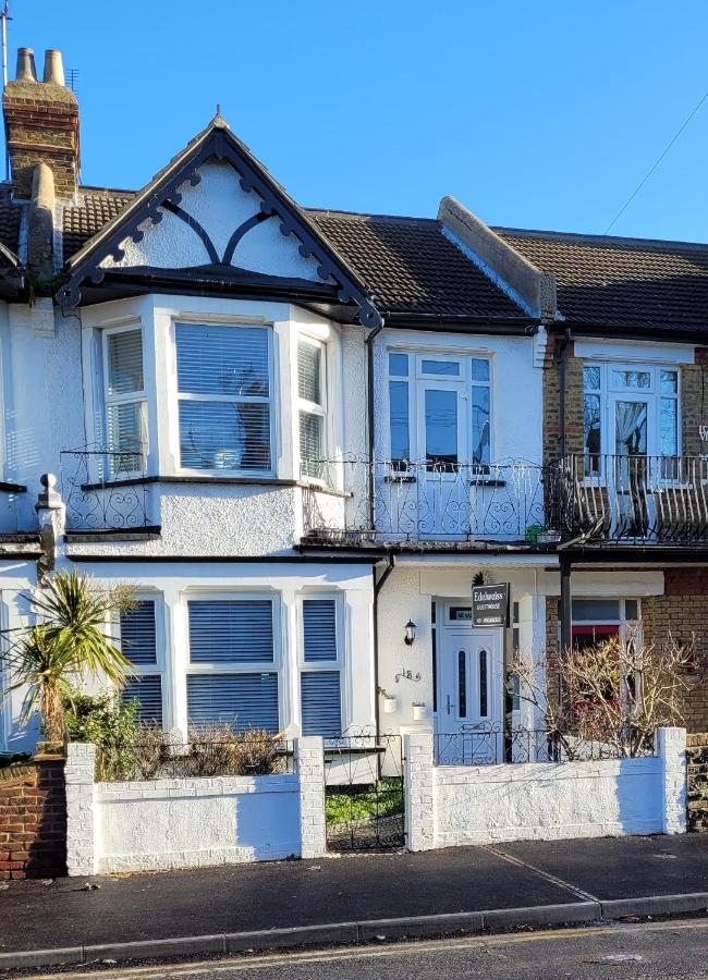 Edelweiss Guest House Southend-on-Sea Bagian luar foto