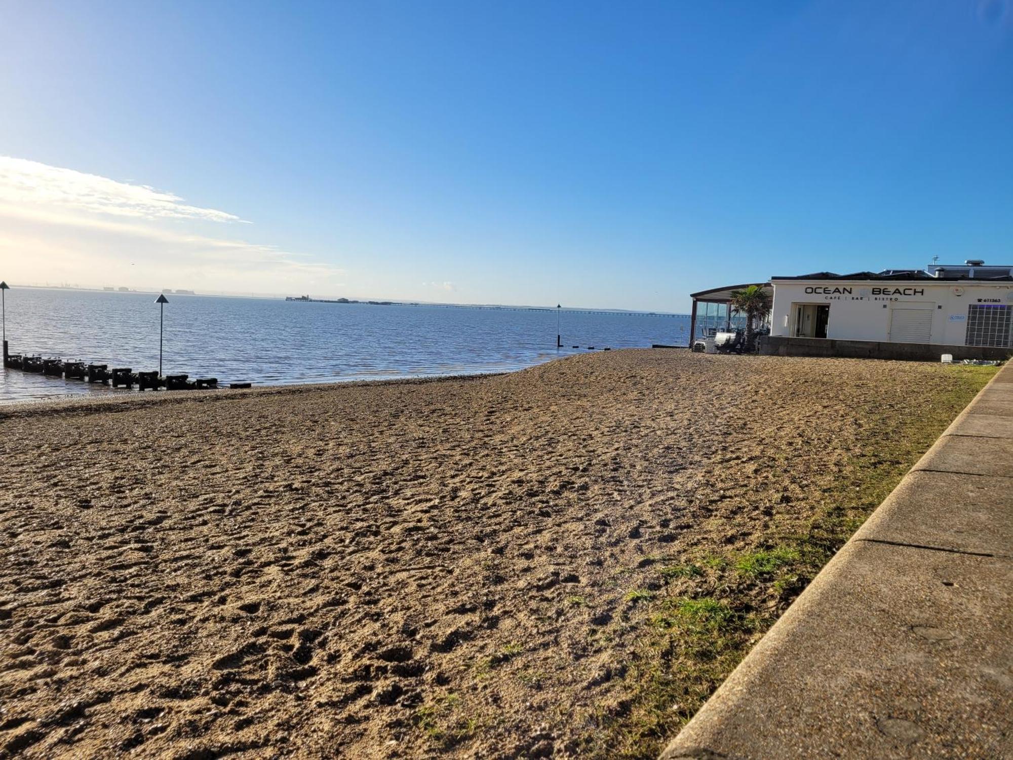 Edelweiss Guest House Southend-on-Sea Bagian luar foto